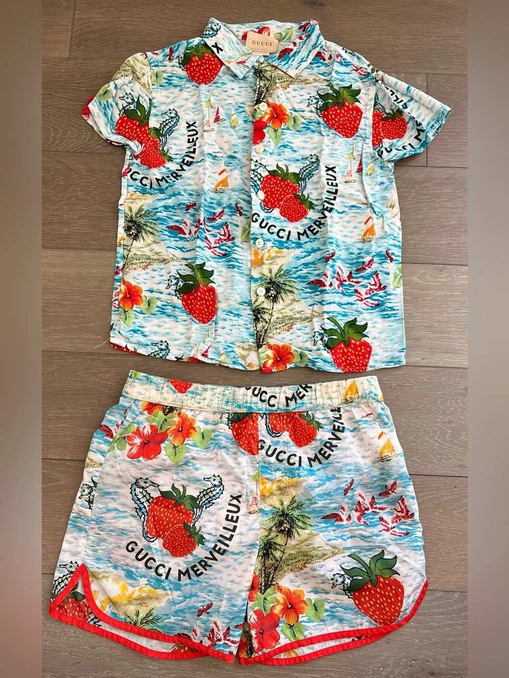 Gucci Kids Strawberry Smoothie Print Shirt